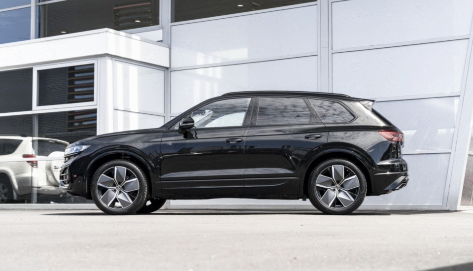 TOUARG VOLKSWAGEN BLACK