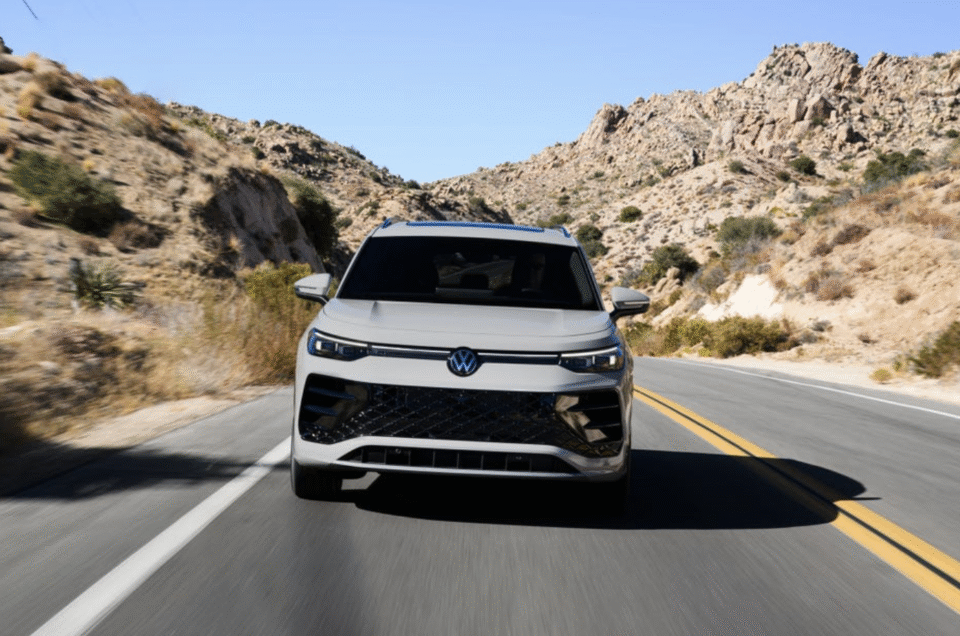 Driving in Morocco: Rules, Speed Limits, Radar Cameras & Local Tips